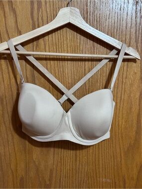 Victoria's‎ Secret Light Nude Convertible strapless sz 36DD